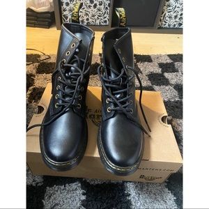 Dr marten boots